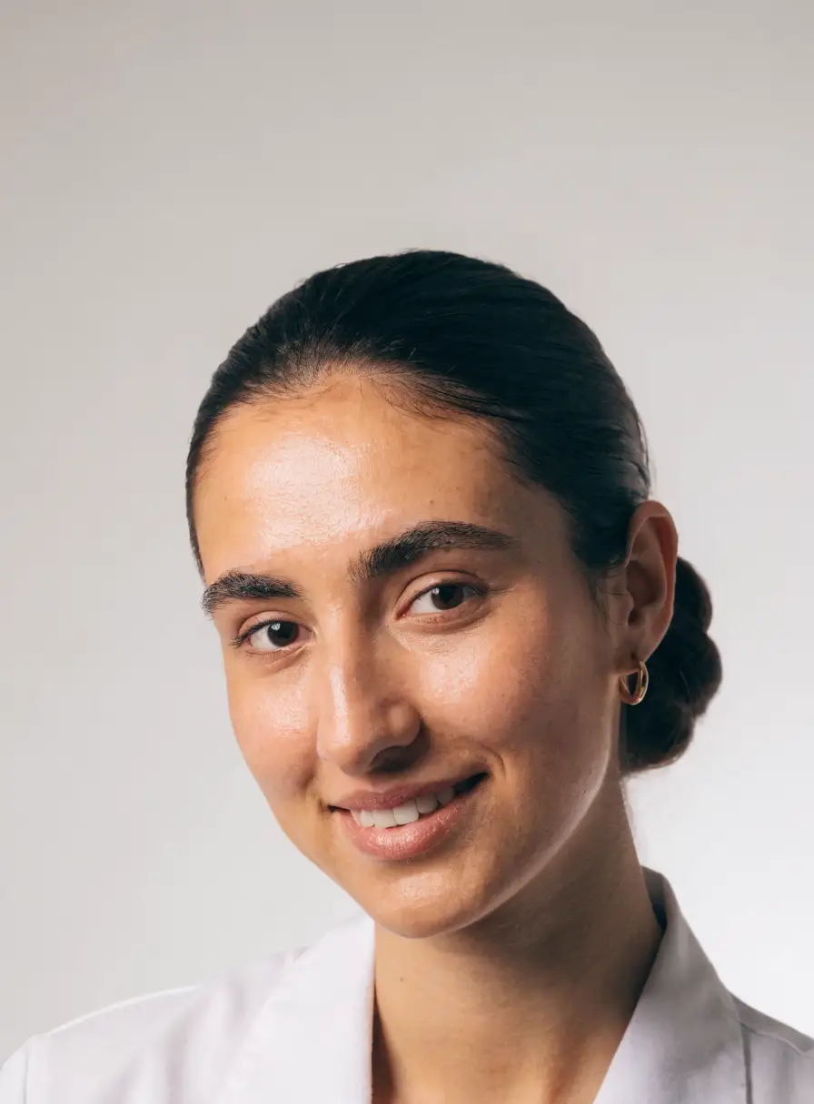 Dr. Zeynep Kaya